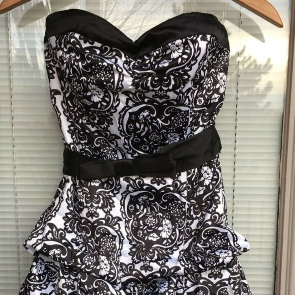 Emerald Sundae Bubble Mini Strapless Formal Dress Black Sexy Siweetheart sz 7 Jr - Picture 8 of 8